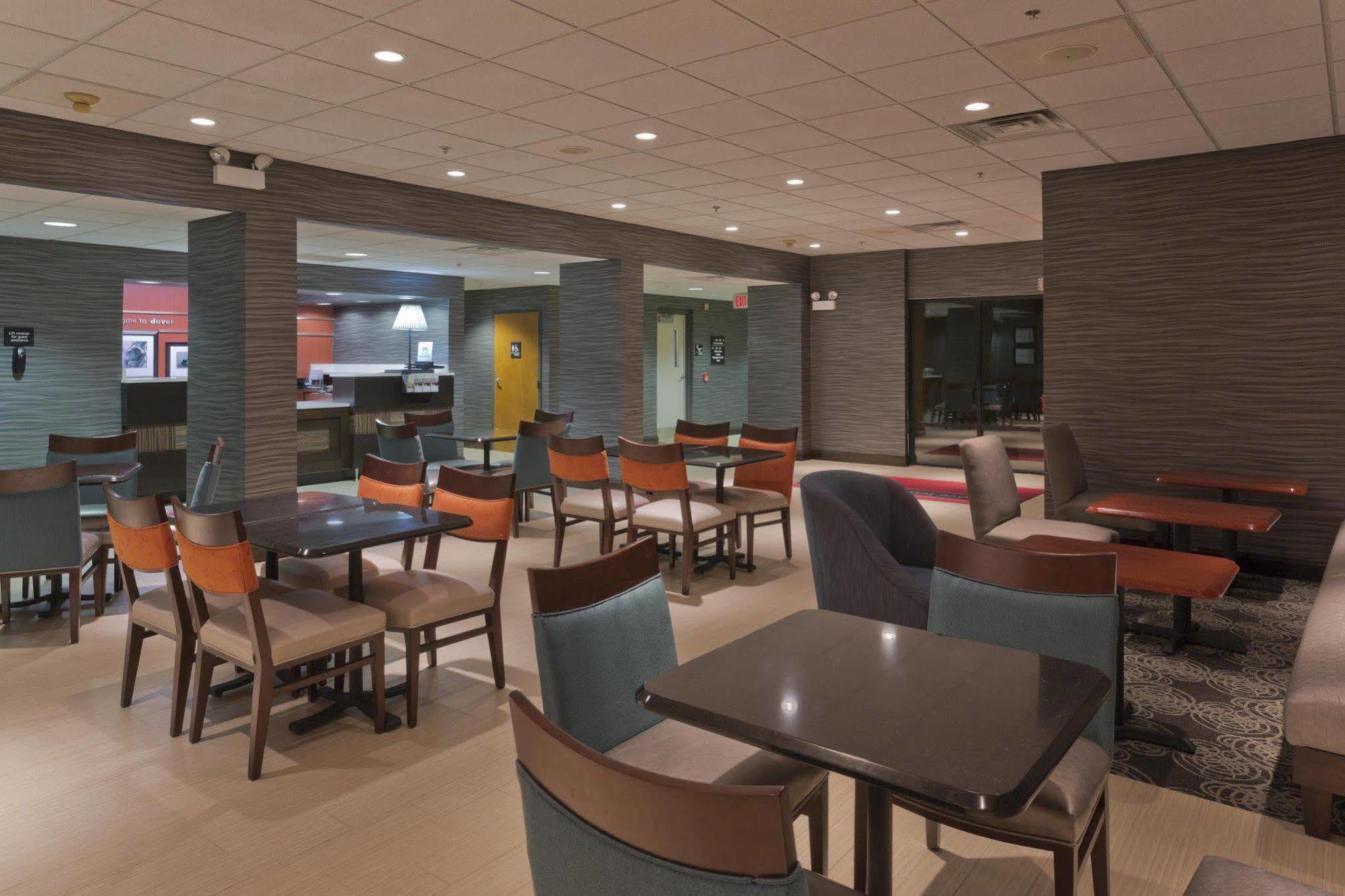 Hampton Inn Dover Exterior foto